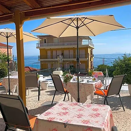 Galini Hotel Poros (Kefalonia)