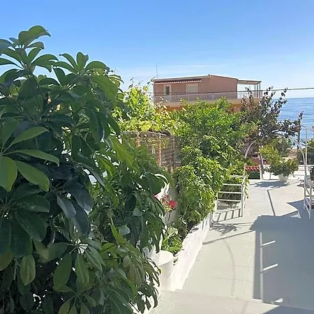 Hotel Galini *